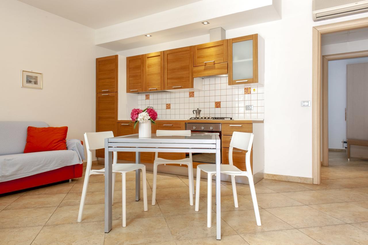 Residence Villa Lo Scoglietto サン·ヴィンチェンツォ エクステリア 写真